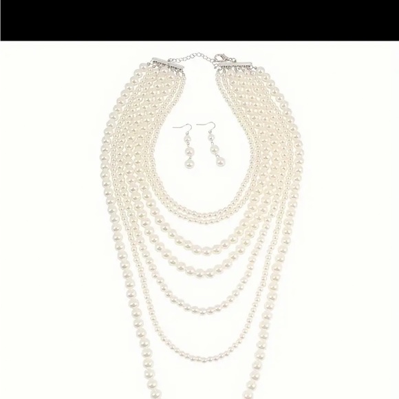 Ivory multi-strand faux pearl necklace and earring set with a - Picture 7 of 8